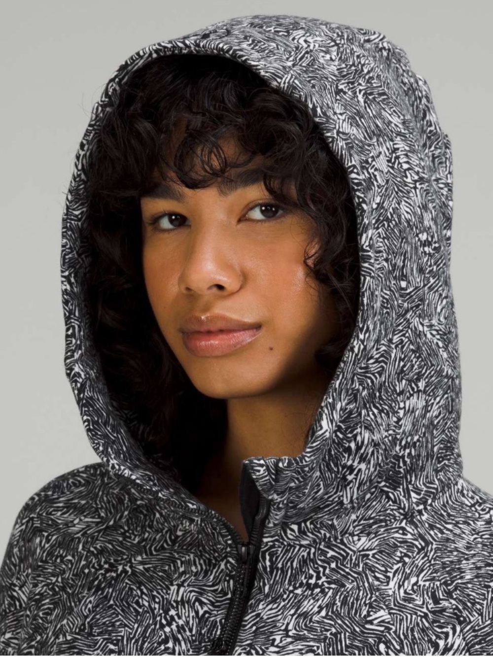 lululemon athletica Scuba Full-Zip Hoodie - Offbeat Alpine White Black - Picture 4 of 8